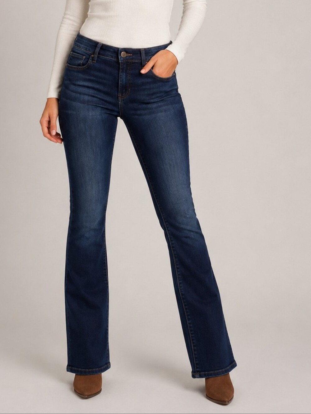 Bootlegger Curvy Slim Boot Cut Jeans sz 30